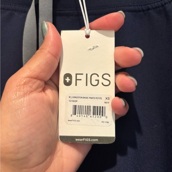 Figs Women’s Livingston Basic Scrub Pants Size XS Petite NWT - Picture 3 of 3